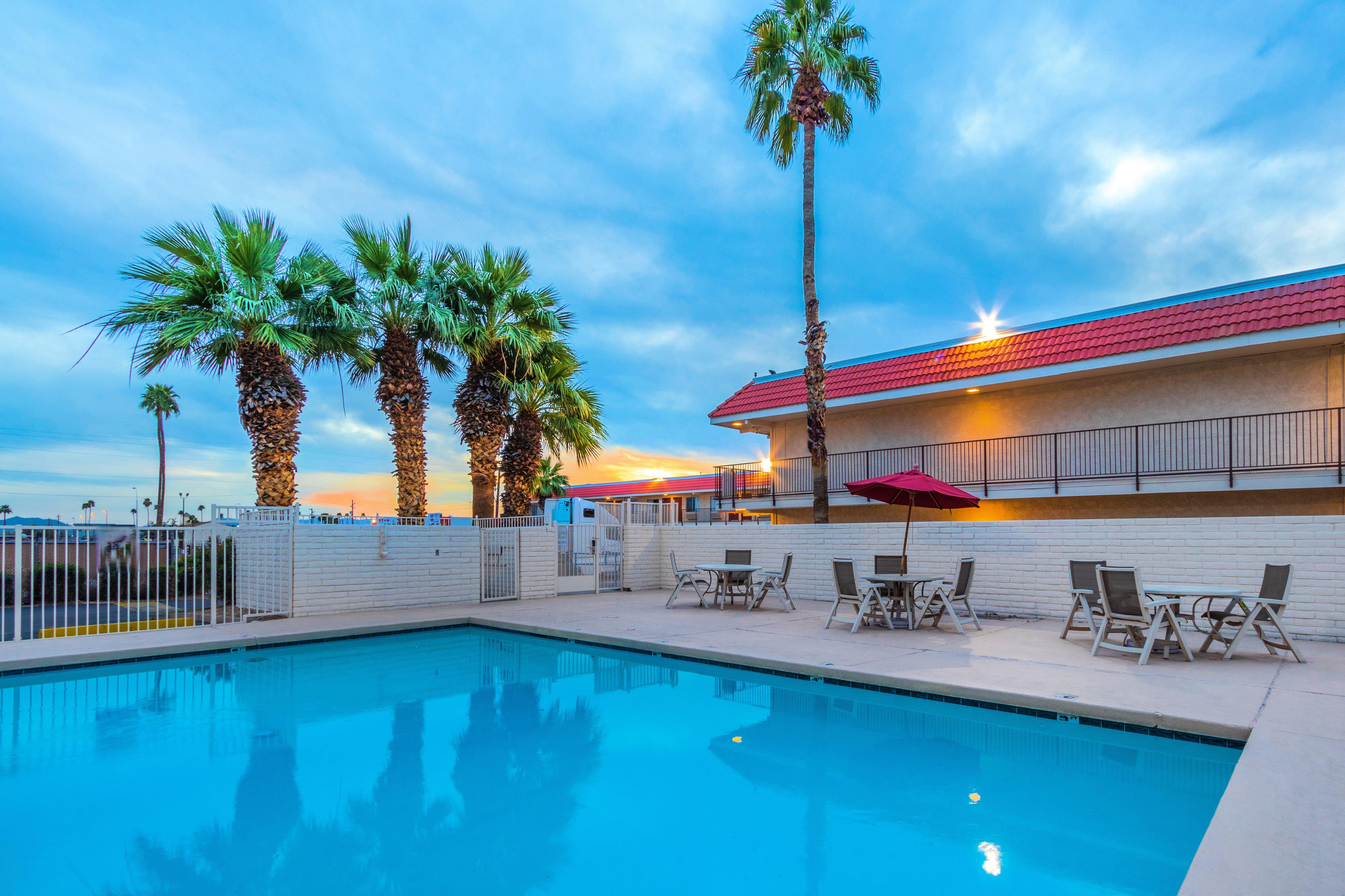 Red Roof Inn Phoenix- Midtown Exteriör bild