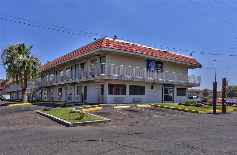 Red Roof Inn Phoenix- Midtown Exteriör bild